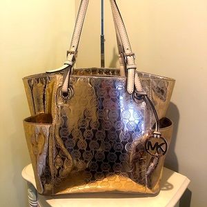 Michael kors tote